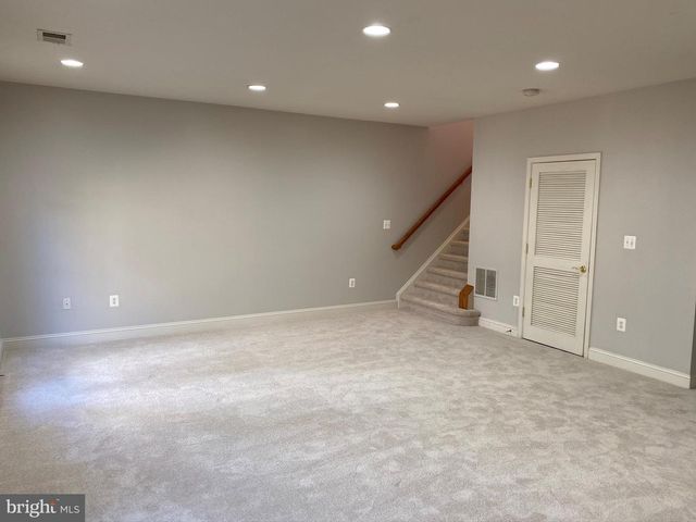 12466 BLISSFUL VALLEY DR, Fairfax, VA 22033