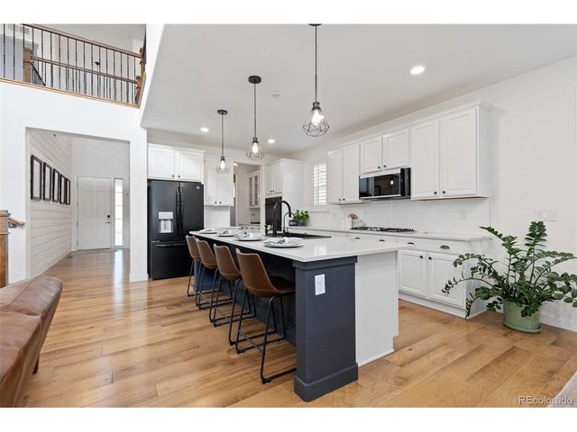 908 Gilpin Cir, Erie, CO 80516