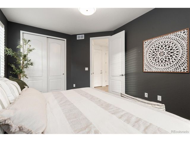 908 Gilpin Cir, Erie, CO 80516