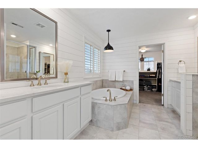 908 Gilpin Cir, Erie, CO 80516