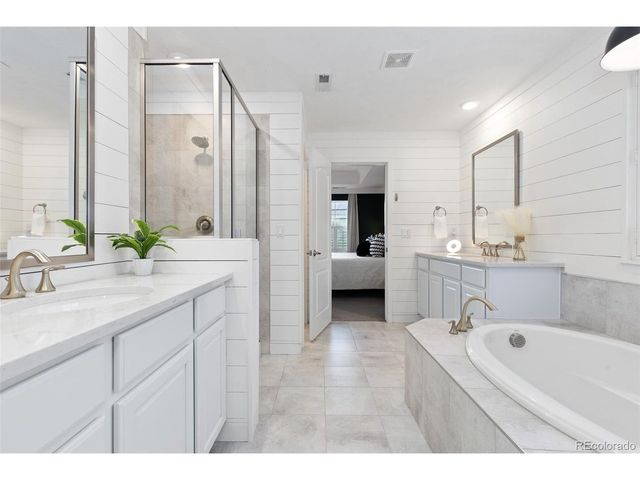 908 Gilpin Cir, Erie, CO 80516