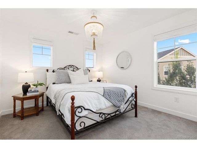 908 Gilpin Cir, Erie, CO 80516