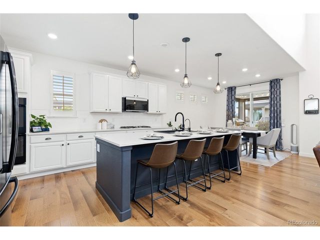 908 Gilpin Cir, Erie, CO 80516