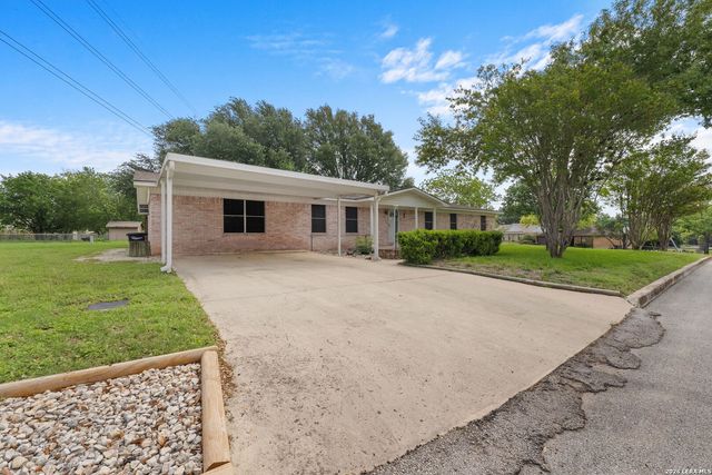 618 Fair Ln, New Braunfels, TX 78130
