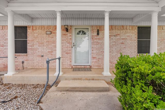 618 Fair Ln, New Braunfels, TX 78130