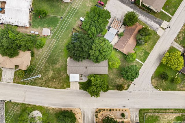 618 Fair Ln, New Braunfels, TX 78130