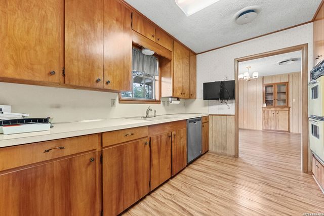 618 Fair Ln, New Braunfels, TX 78130