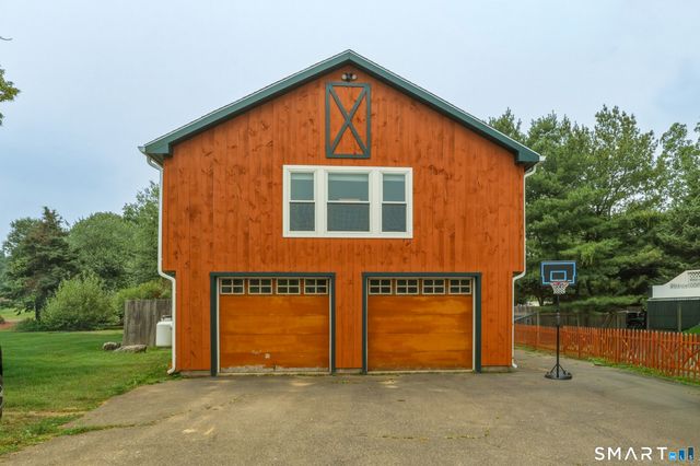161 Leetes Island Road, Branford, CT 06405