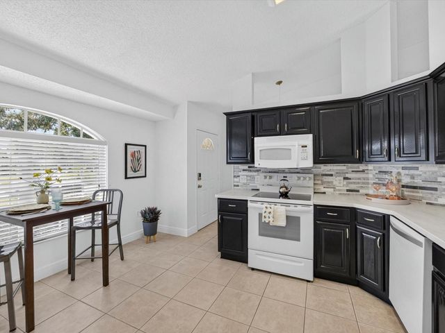 1119 KENWORTH DRIVE, Apopka, FL 32712