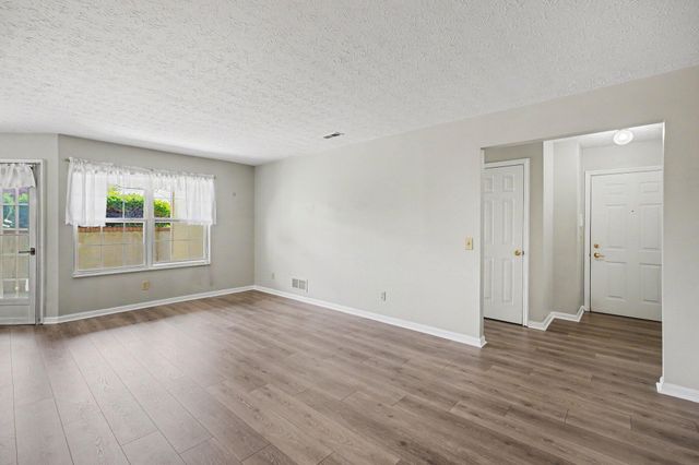 16 Meadow Lane, 4, Highland Heights, KY 41076