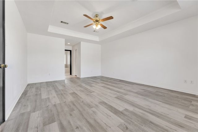 204 Hearthstone Circle, College Station, TX 77840
