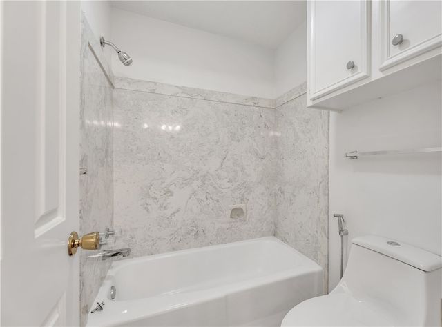 204 Hearthstone Circle, College Station, TX 77840