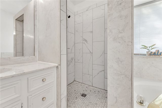 204 Hearthstone Circle, College Station, TX 77840