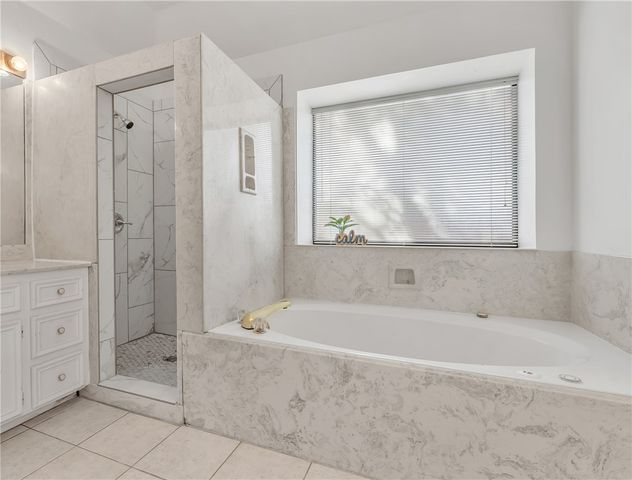 204 Hearthstone Circle, College Station, TX 77840