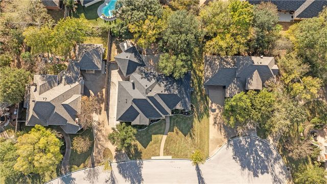 204 Hearthstone Circle, College Station, TX 77840