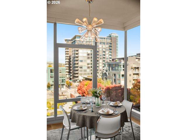 1001 Nw LOVEJOY St 505, Portland, OR 97209