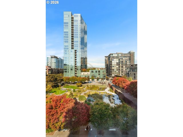 1001 Nw LOVEJOY St 505, Portland, OR 97209