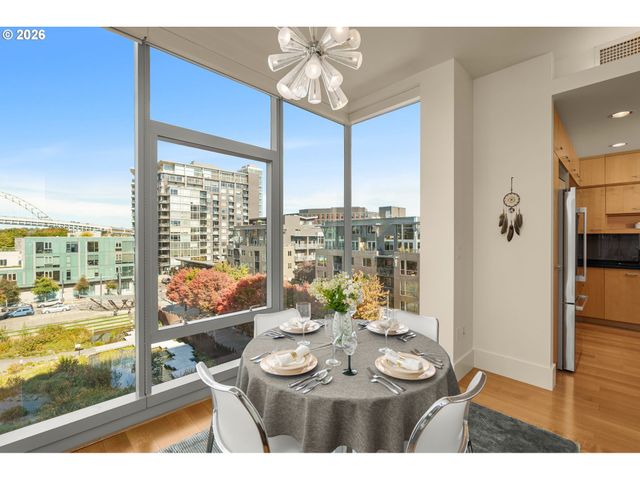 1001 Nw LOVEJOY St 505, Portland, OR 97209