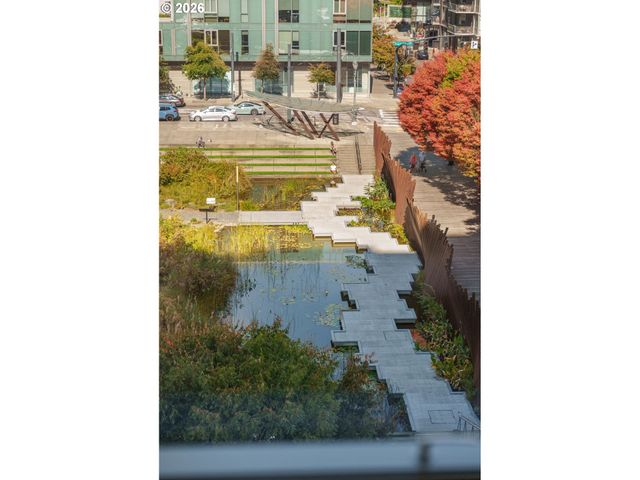 1001 Nw LOVEJOY St 505, Portland, OR 97209