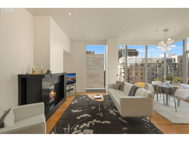1001 Nw LOVEJOY St 505, Portland, OR 97209