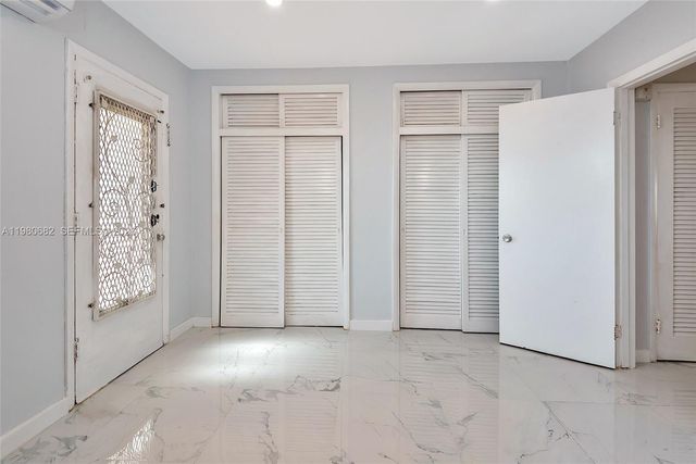 820 SW 11th Ave 14B, Hallandale Beach, FL 33009