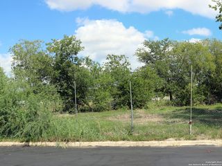 751 Yucca, San Antonio, TX 78220