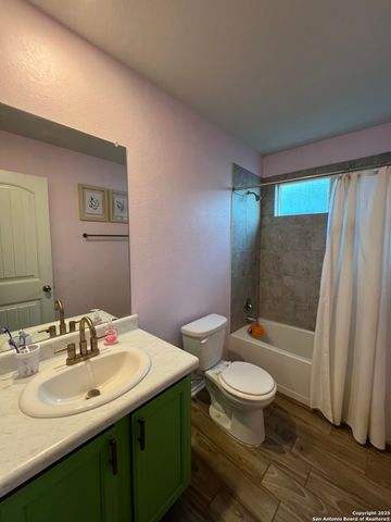 6436 Legato Curve, San Antonio, TX 78252