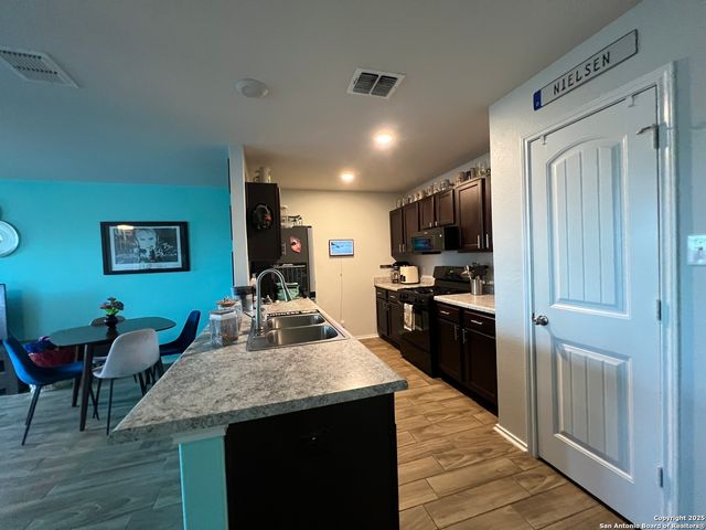 6436 Legato Curve, San Antonio, TX 78252