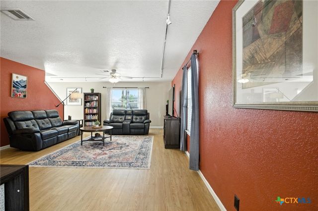 7722 Cortland Oak, San Antonio, TX 78254