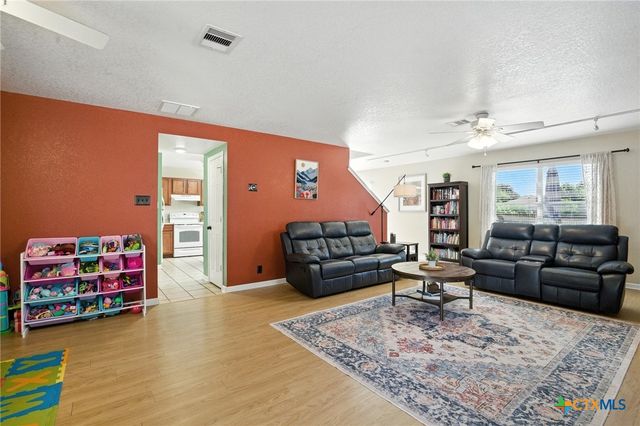 7722 Cortland Oak, San Antonio, TX 78254
