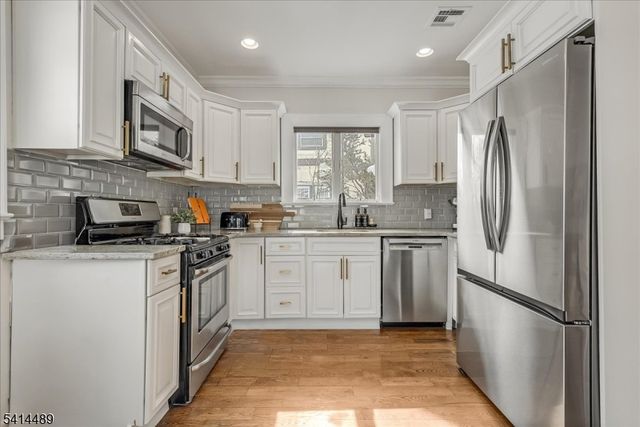 5 Canterbury Dr, Montclair Twp., NJ 07042