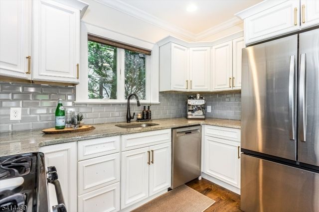 5 Canterbury Dr, Montclair Twp., NJ 07042