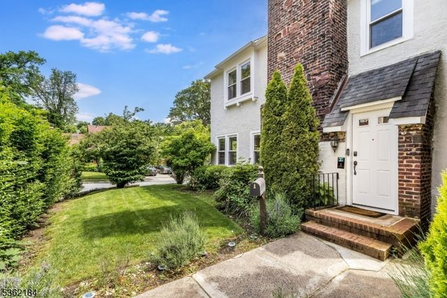 5 Canterbury Dr, Montclair Twp., NJ 07042