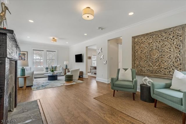 5 Canterbury Dr, Montclair Twp., NJ 07042