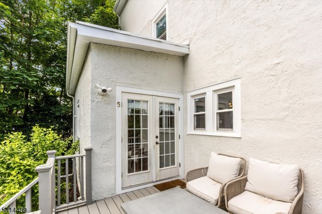 5 Canterbury Dr, Montclair Twp., NJ 07042