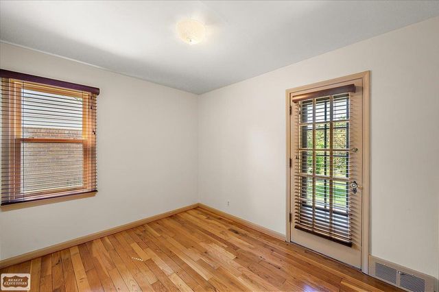 912 Cedar Hill Drive, Royal Oak, MI 48067