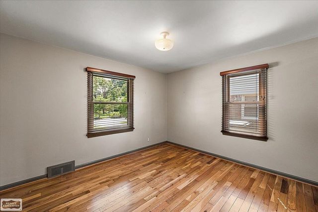 912 Cedar Hill Drive, Royal Oak, MI 48067