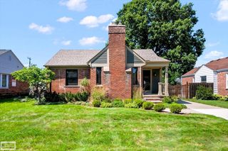 912 Cedar Hill Drive, Royal Oak, MI 48067