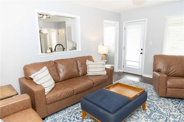 1848 Monument DR, Virginia Beach, VA 23464