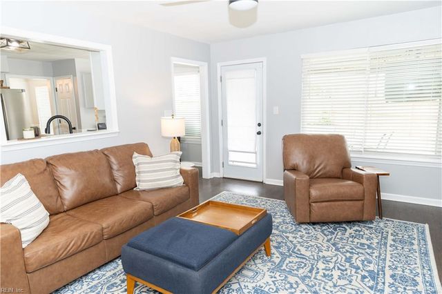 1848 Monument DR, Virginia Beach, VA 23464