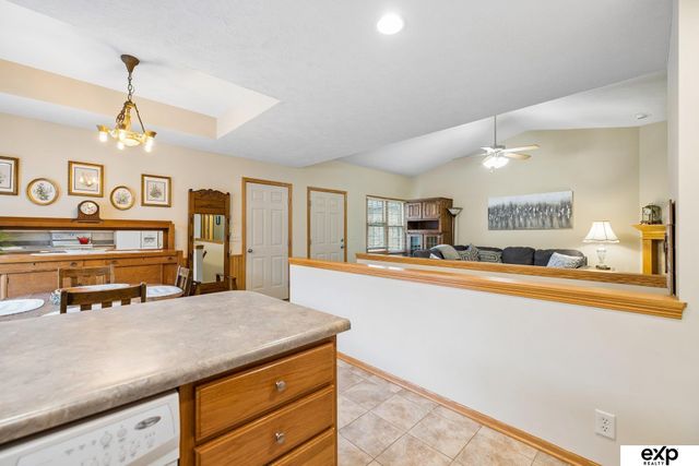 1214 Dublin Road, Lincoln, NE 68521