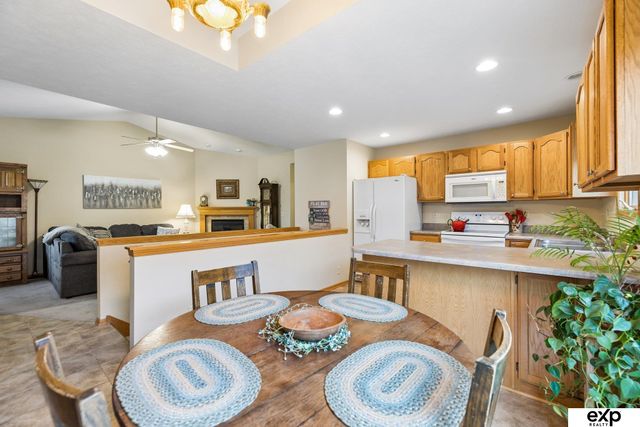 1214 Dublin Road, Lincoln, NE 68521