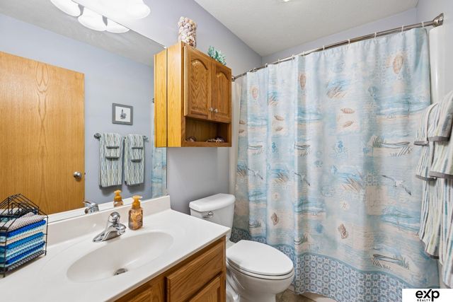 1214 Dublin Road, Lincoln, NE 68521