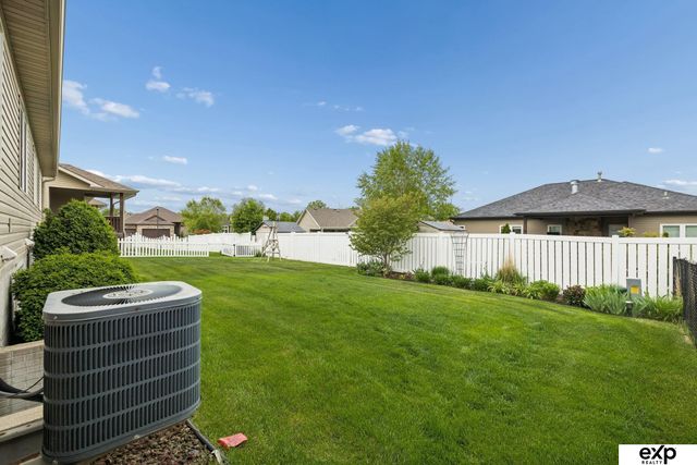 1214 Dublin Road, Lincoln, NE 68521