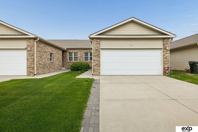 1214 Dublin Road, Lincoln, NE 68521