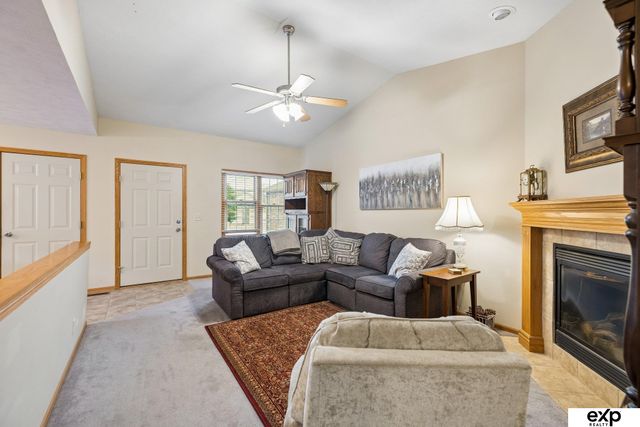 1214 Dublin Road, Lincoln, NE 68521