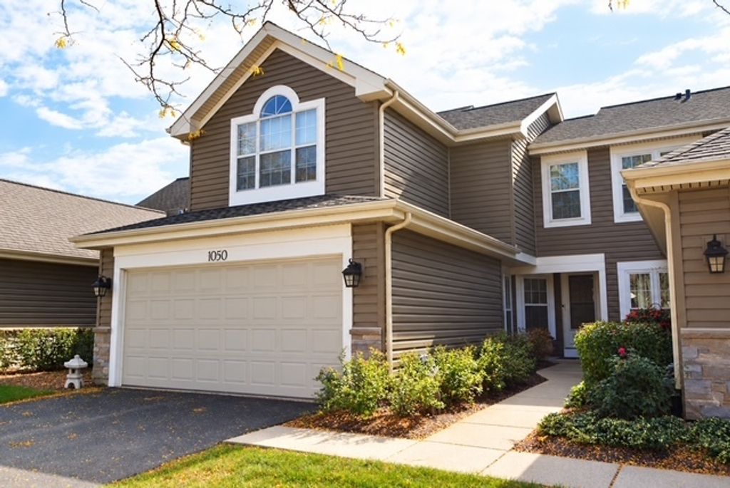 1050 Ridgefield Circle, Carol Stream, IL 60188 — exterior
