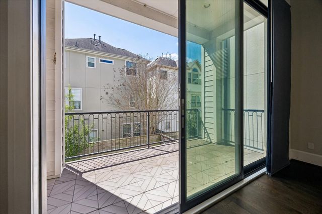 2016 Covent Garden Station, Houston, TX 77045