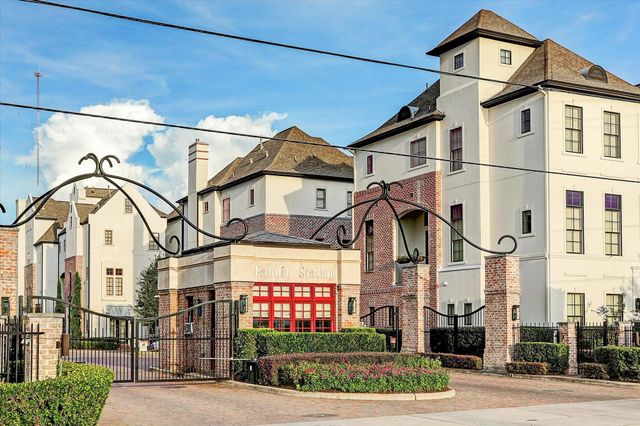 2016 Covent Garden Station, Houston, TX 77045