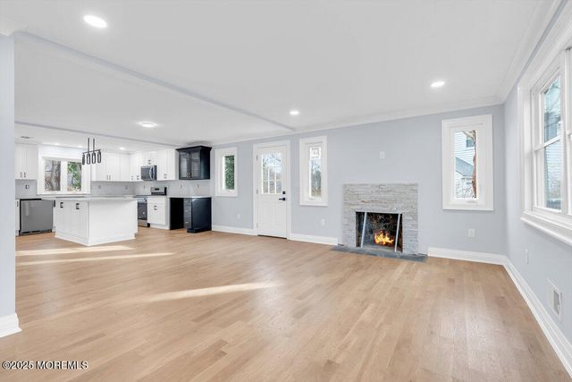 124 Robinson Place, Shrewsbury Boro, NJ 07702